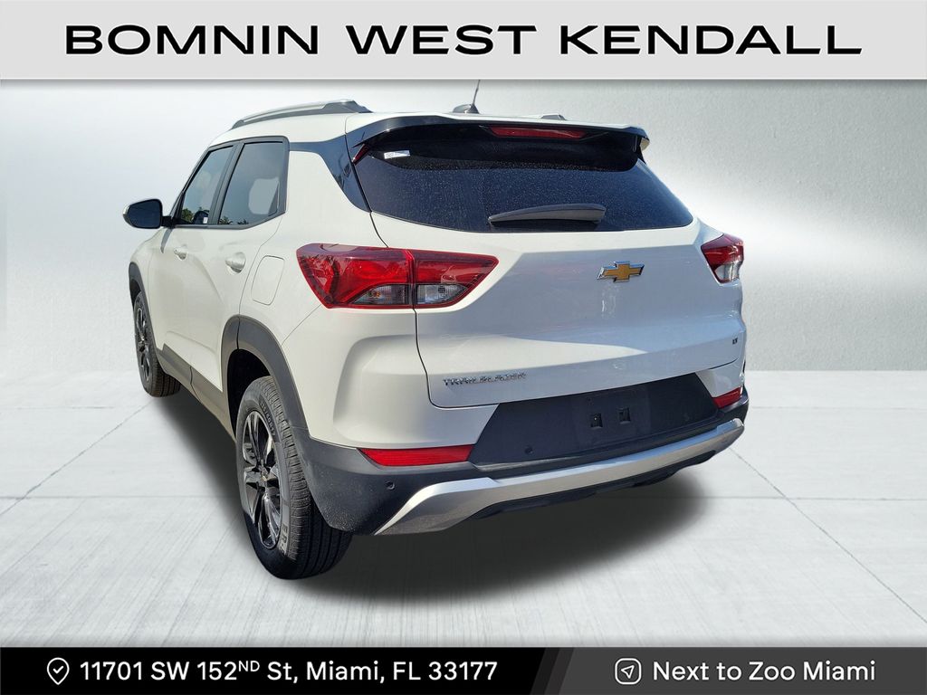 2021 Chevrolet Trailblazer LT photo 3