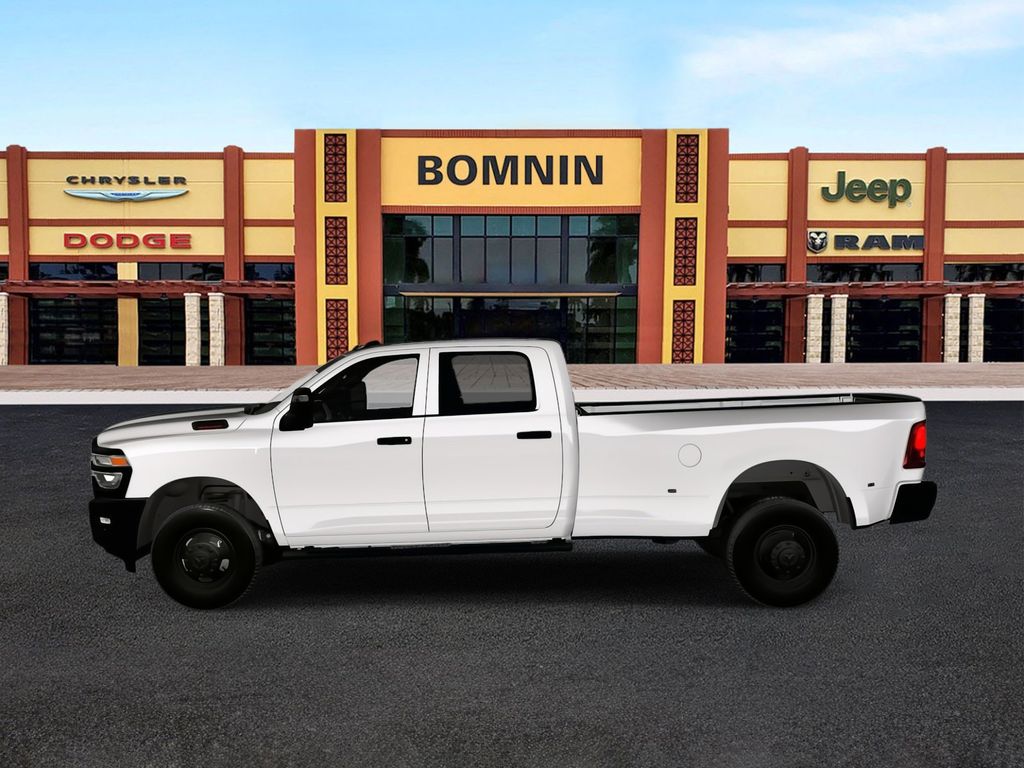 2026 Ram 3500 Tradesman photo 2