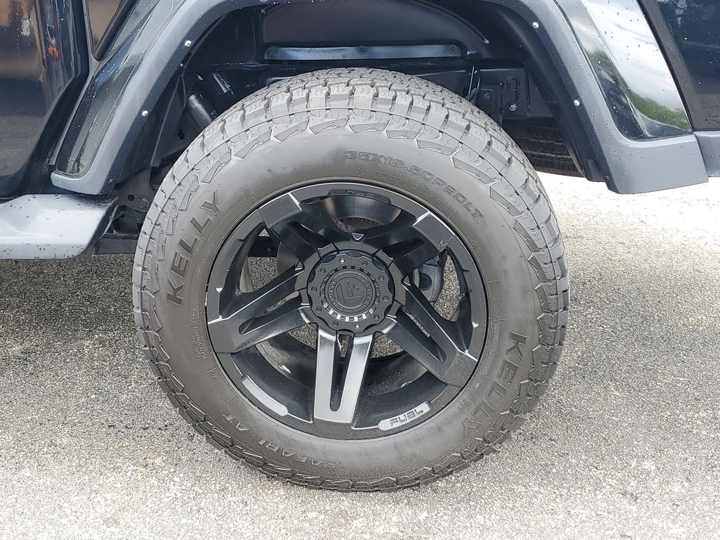 2022 Jeep Gladiator Overland photo 8
