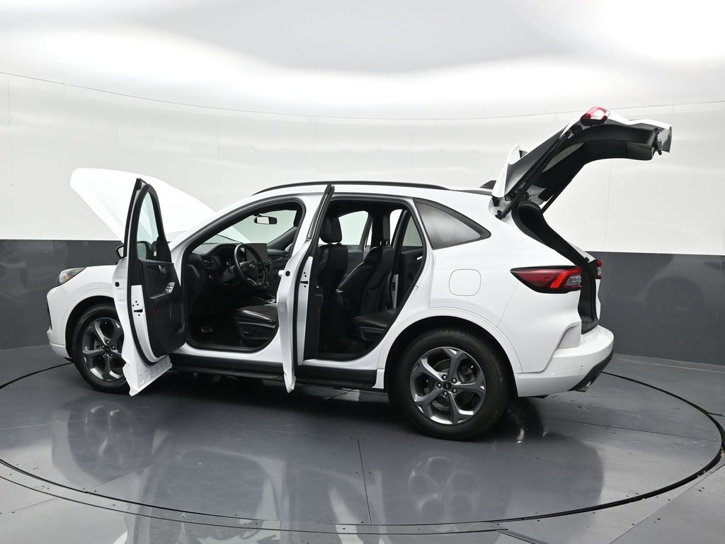 2023 Ford Escape ST-Line - Photo 34