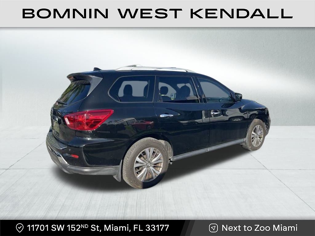 2020 Nissan Pathfinder S photo 4