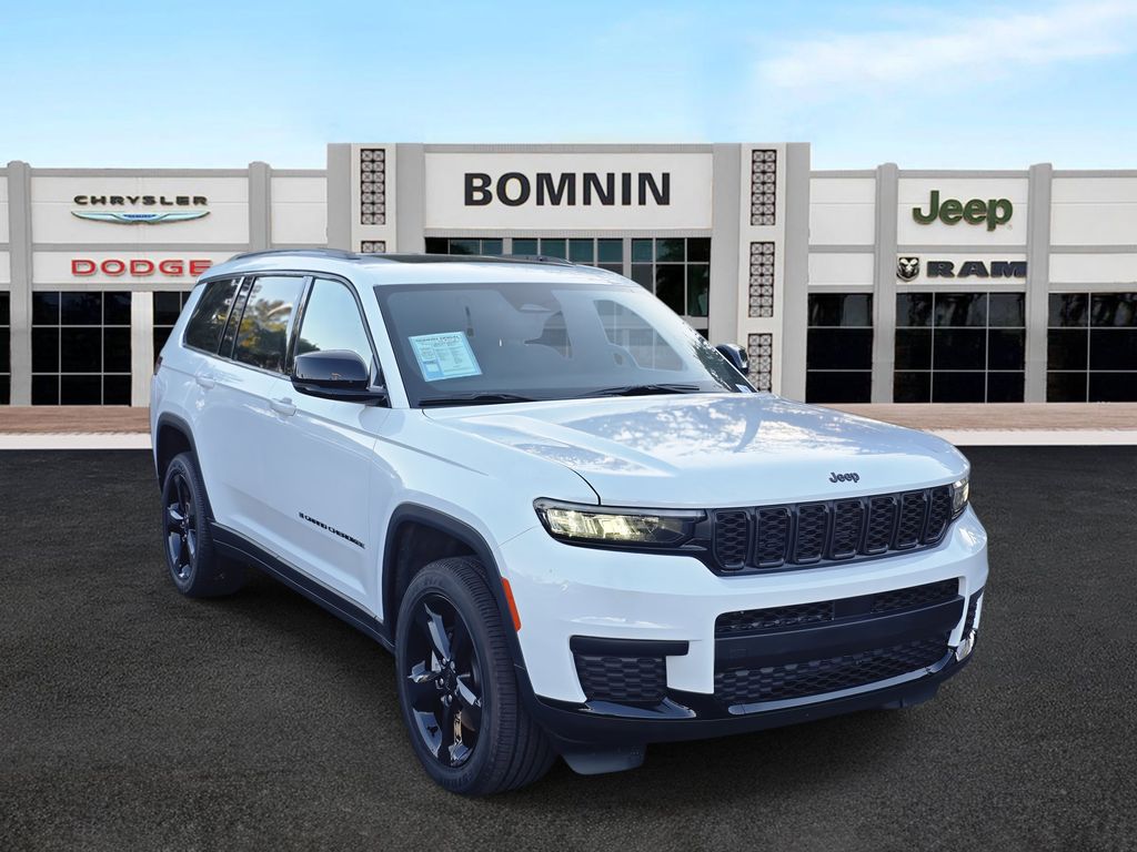 2023 Jeep Grand Cherokee Limited photo 2