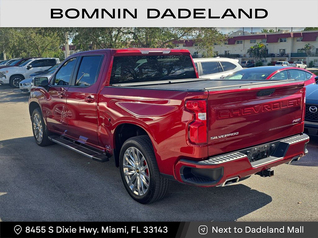 2022 Chevrolet Silverado 1500 RST photo 3