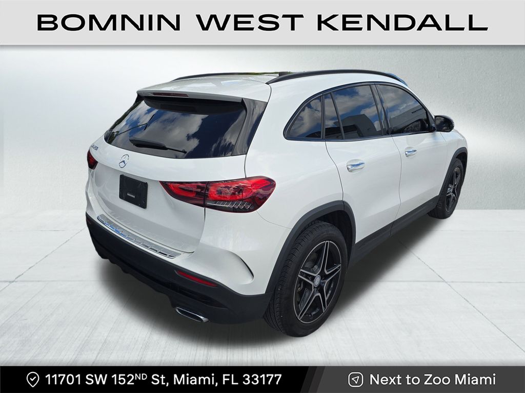 2022 Mercedes Benz GLA 250 photo 4