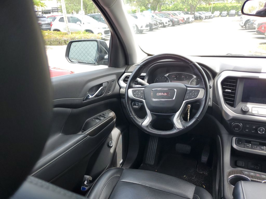 2022 GMC Acadia SLT - Photo 9