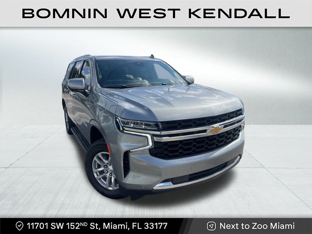 2023 Chevrolet Tahoe LS photo 3