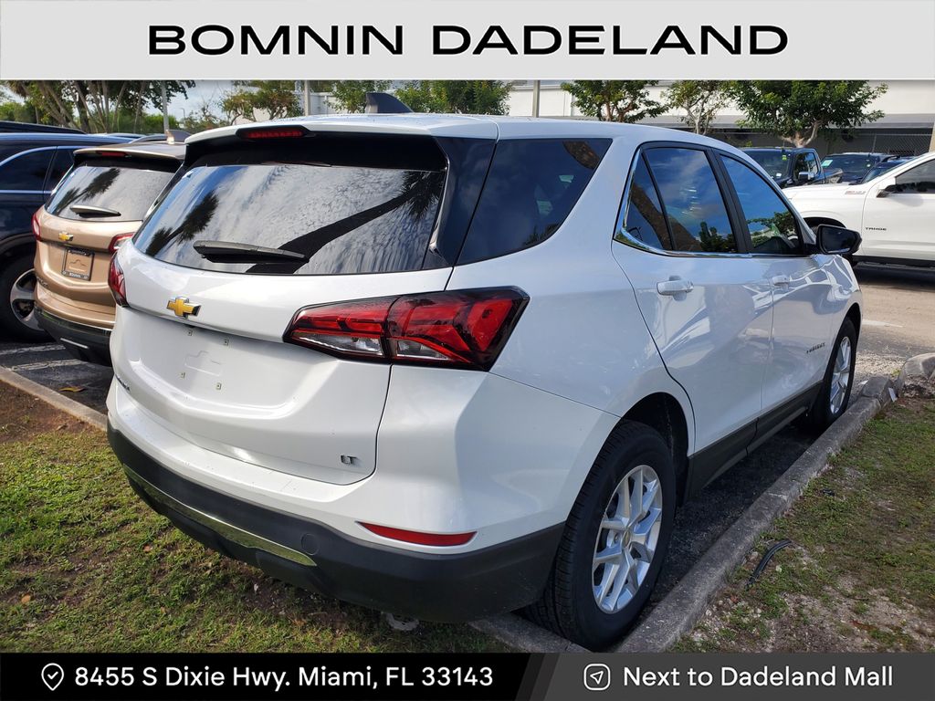 2022 Chevrolet Equinox LT photo 4