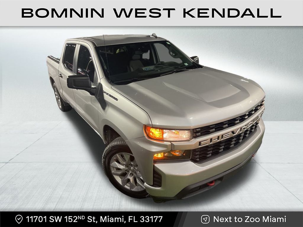 2022 Chevrolet Silverado 1500 Custom photo 2