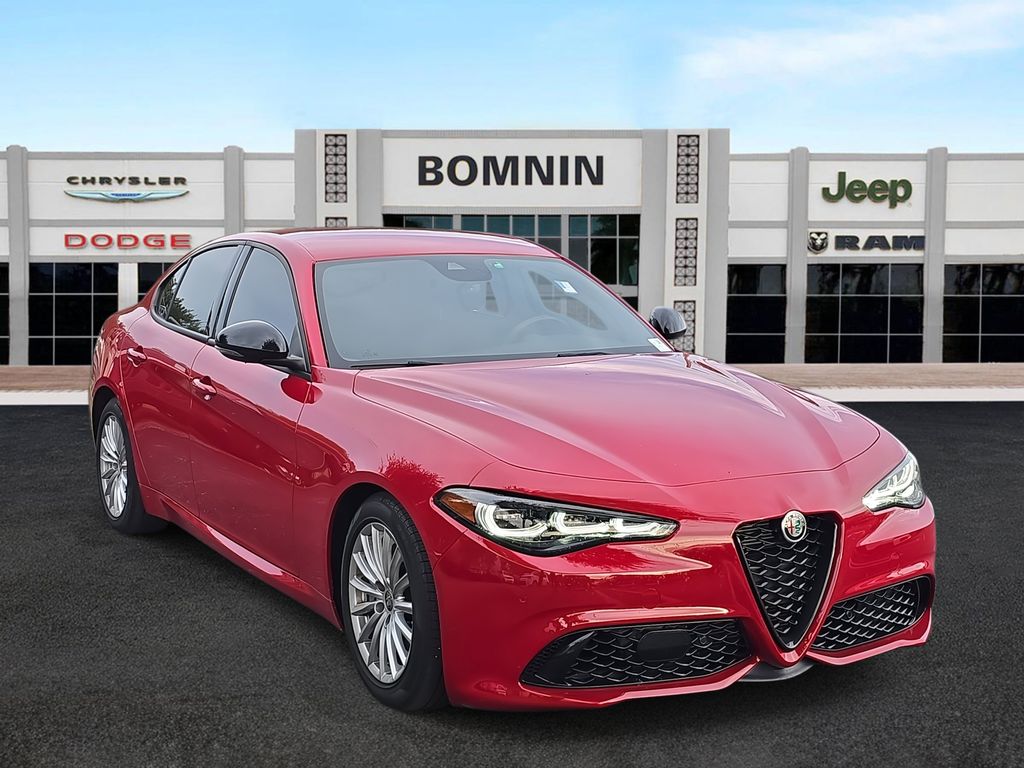 2024 Alfa Romeo Giulia SPRINT photo 2