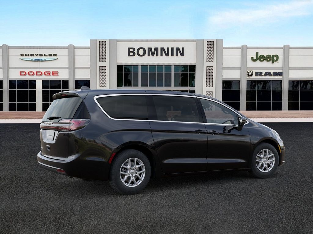 New 2026 Chrysler Pacifica Select Passenger Van