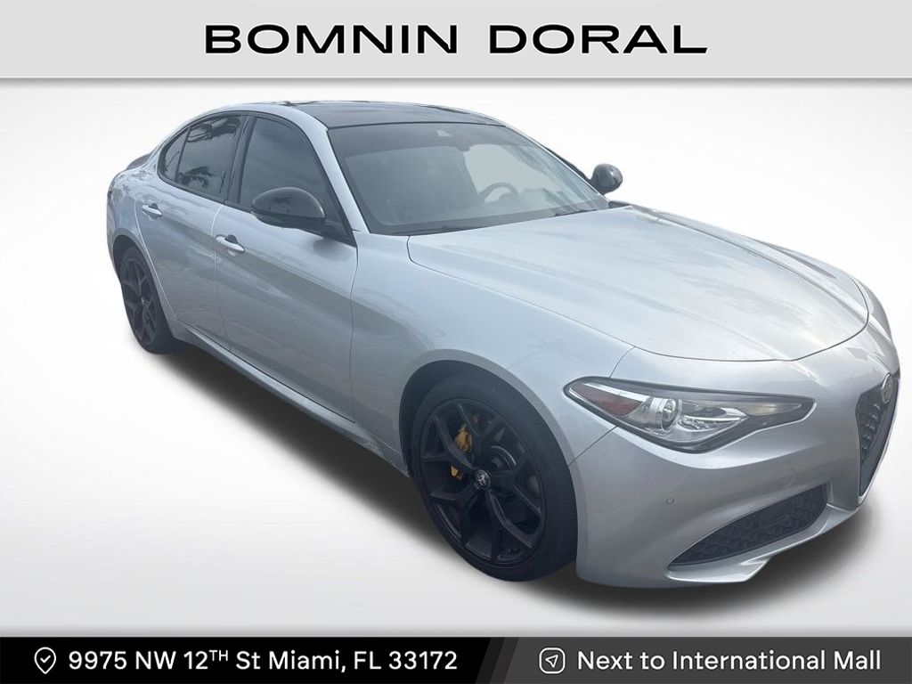 2021 Alfa Romeo Giulia 2.0 Ti Auto AWD's photo