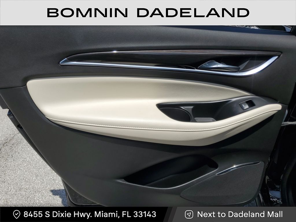 2023 Buick Enclave Essence photo 8