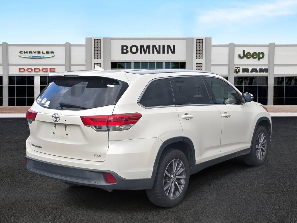 Used 2019 Toyota Highlander XLE SUV