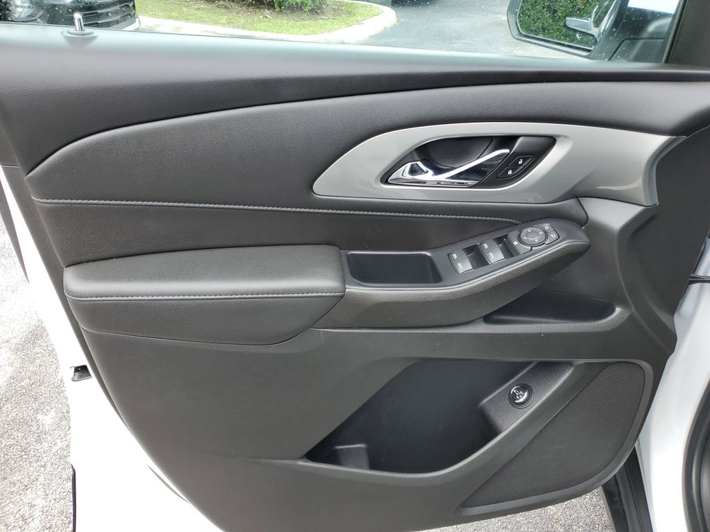 2022 Chevrolet Traverse 1LT - Photo 16