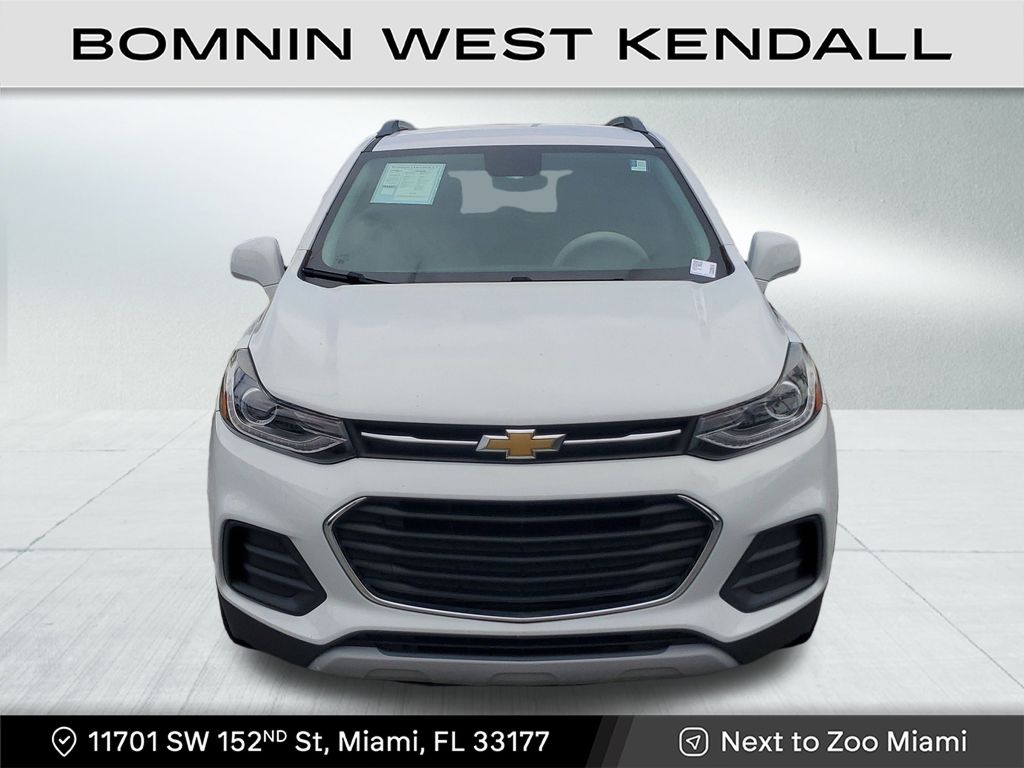 2020 Chevrolet Trax LT photo 2