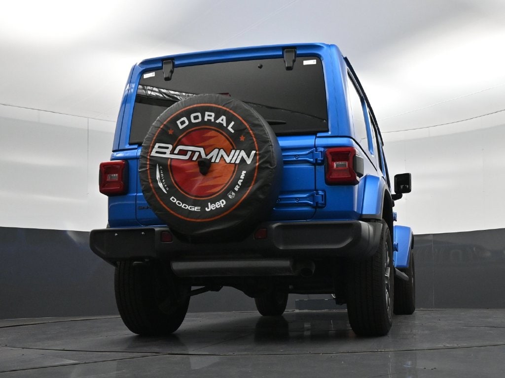 2025 Jeep Wrangler 4-Door Sahara - Photo 25
