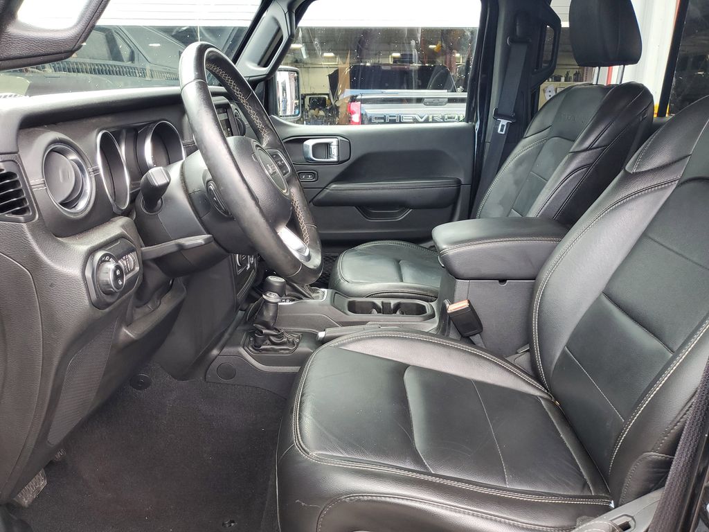 2022 Jeep Gladiator Overland photo 17