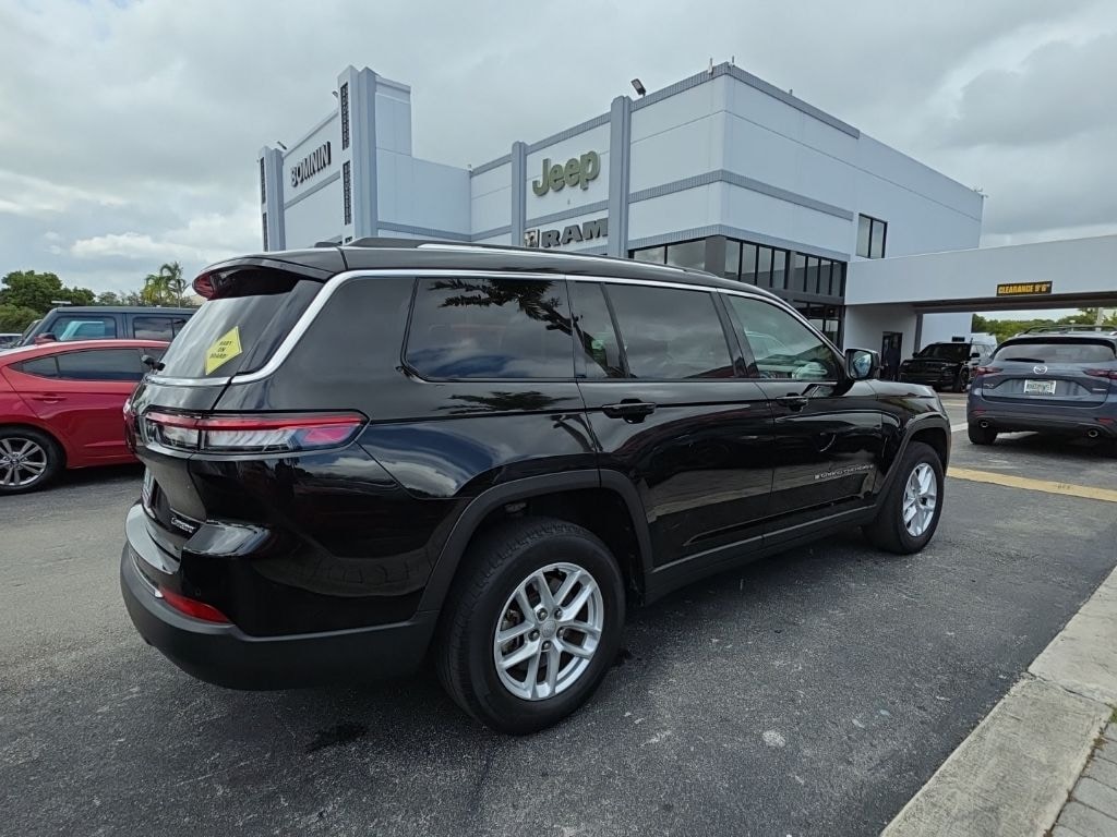 Used 2022 Jeep Grand Cherokee L Laredo SUV