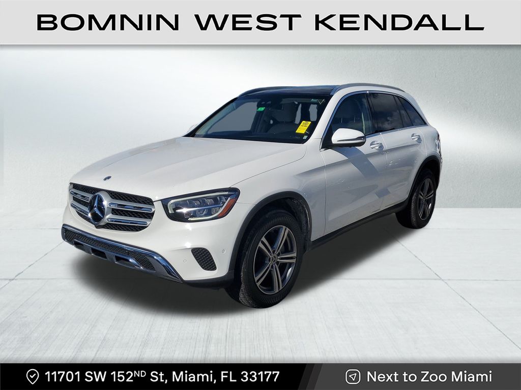 2022 Mercedes Benz GLC 300 photo 3