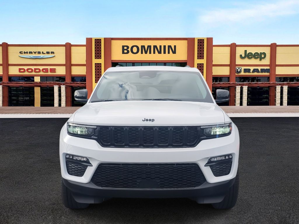 2025 Jeep Grand Cherokee Limited photo 2