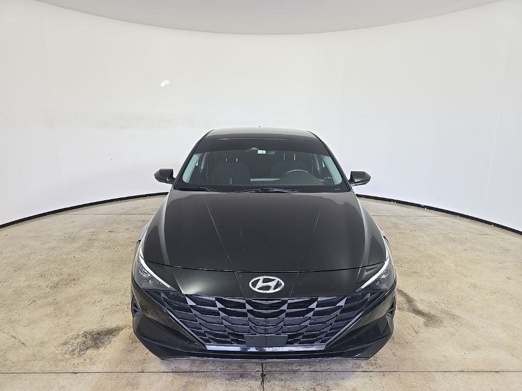 2022 Hyundai Elantra SEL Convenience photo 3