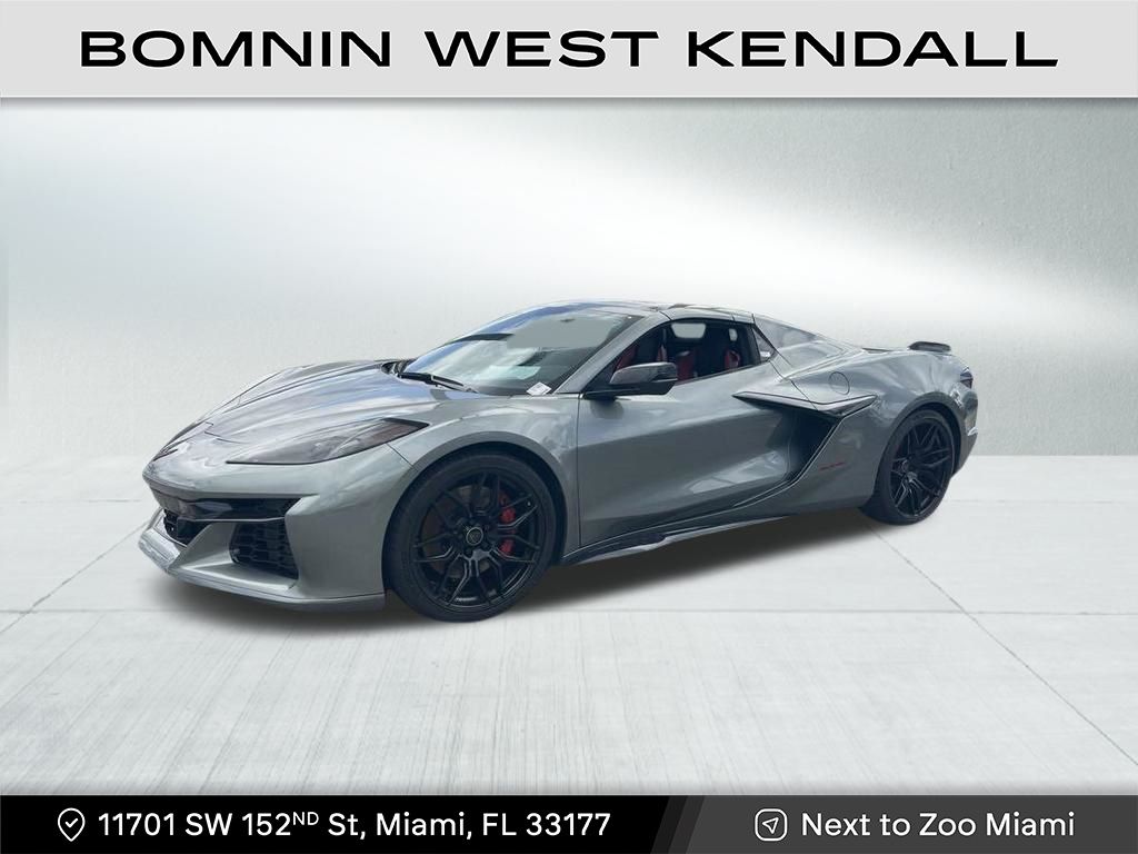 2023 Chevrolet Corvette Z06 3LZ photo 2
