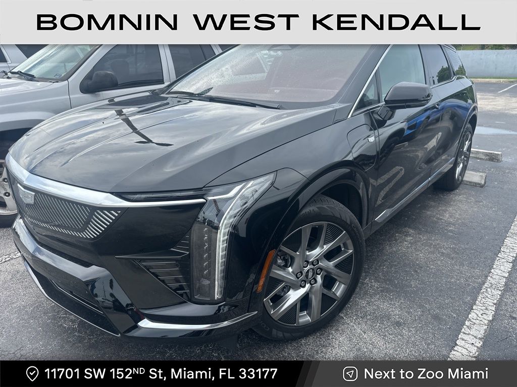 2025 Cadillac Optiq photo 2