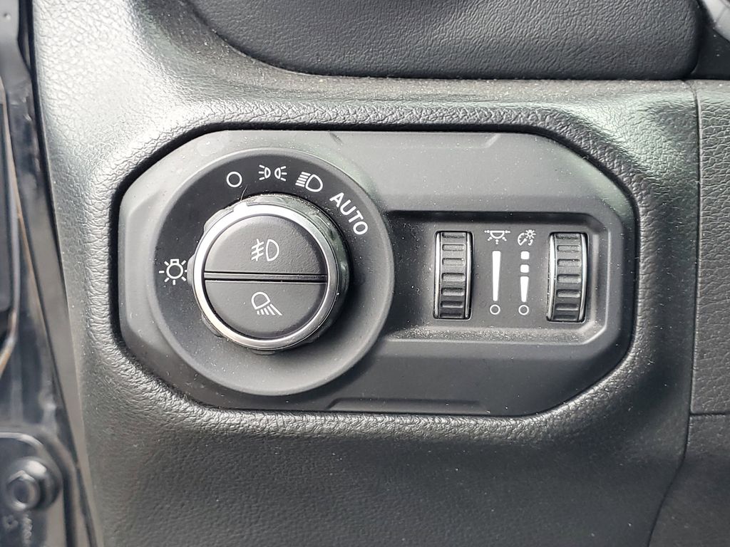 2022 Jeep Gladiator Overland photo 19
