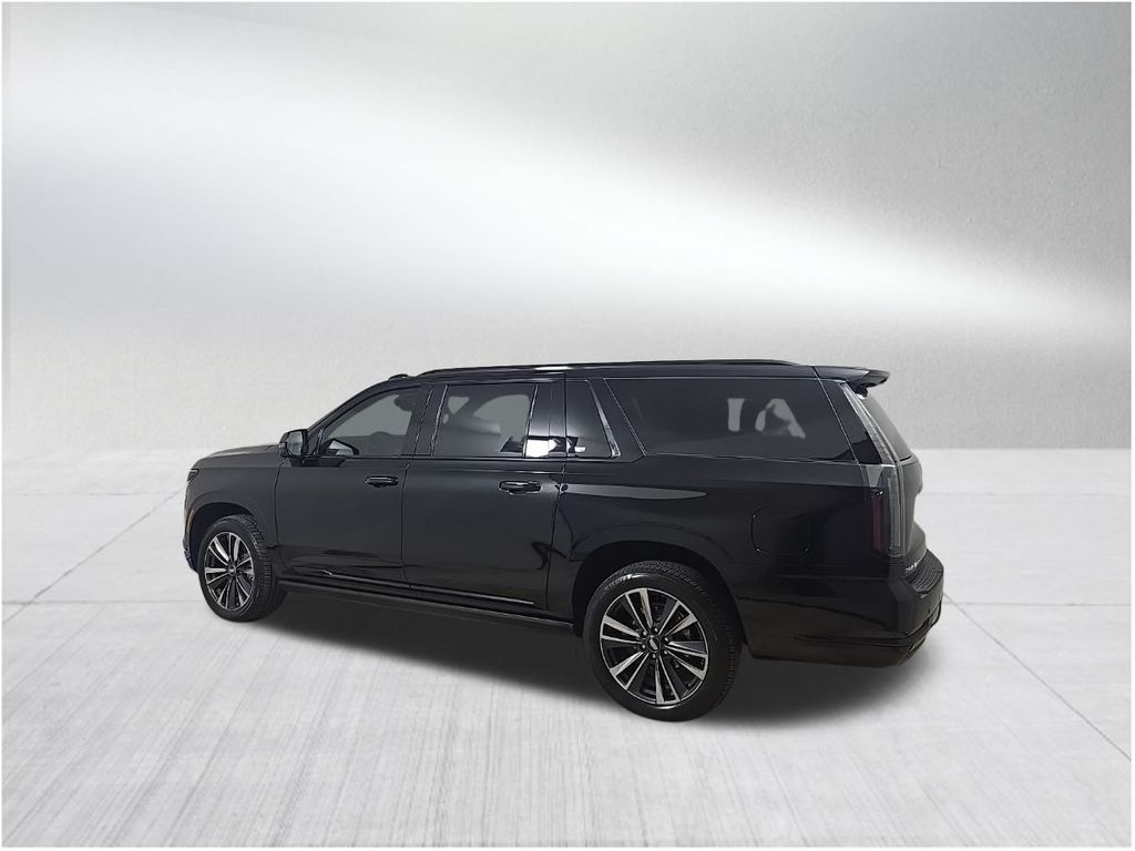 2025 Cadillac Escalade ESV Sport photo 4