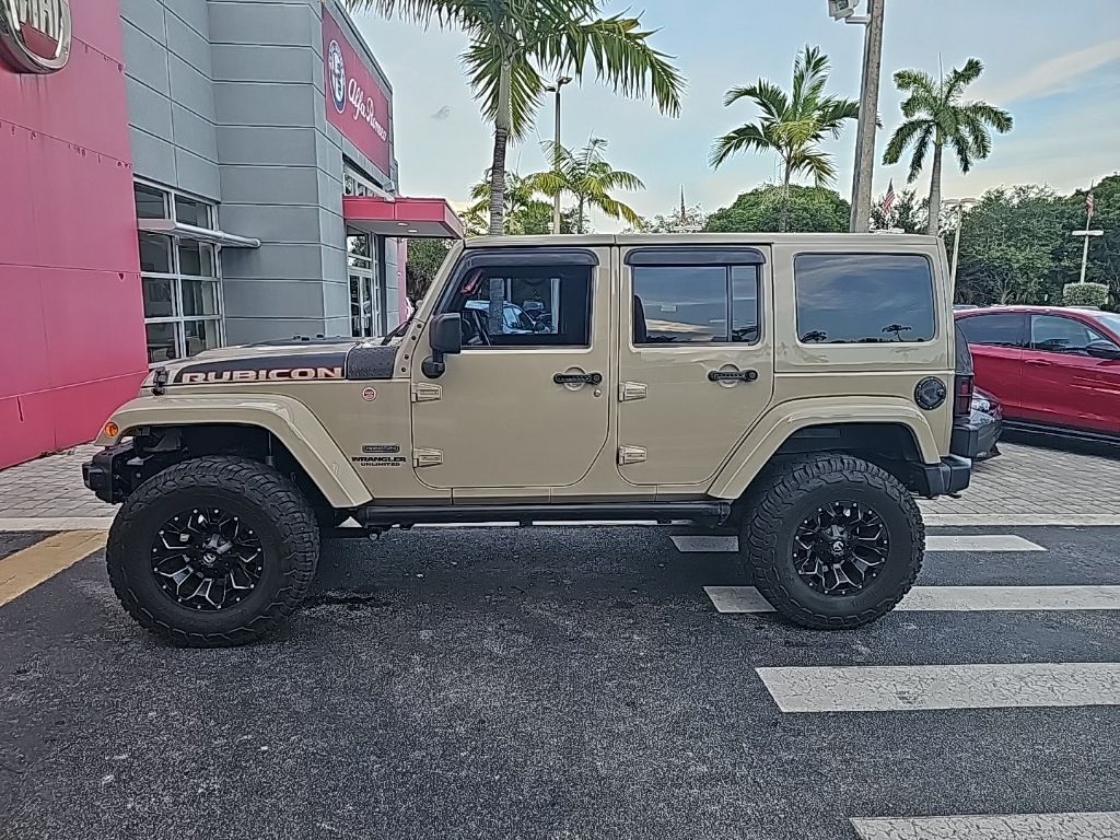 2017 Jeep Wrangler Unlimited Rubicon Recon photo 2