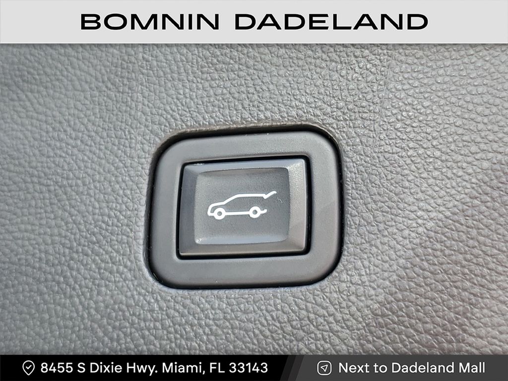 2023 Buick Enclave Essence photo 7