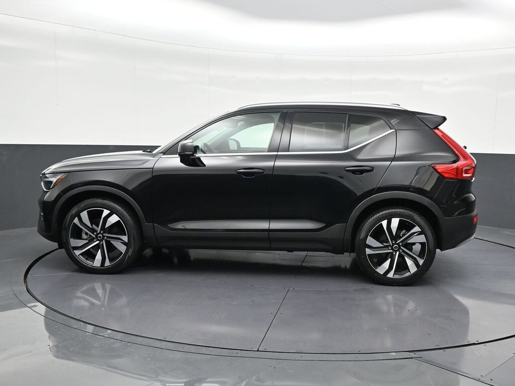 Used 2023 Volvo XC40 Ultimate SUV