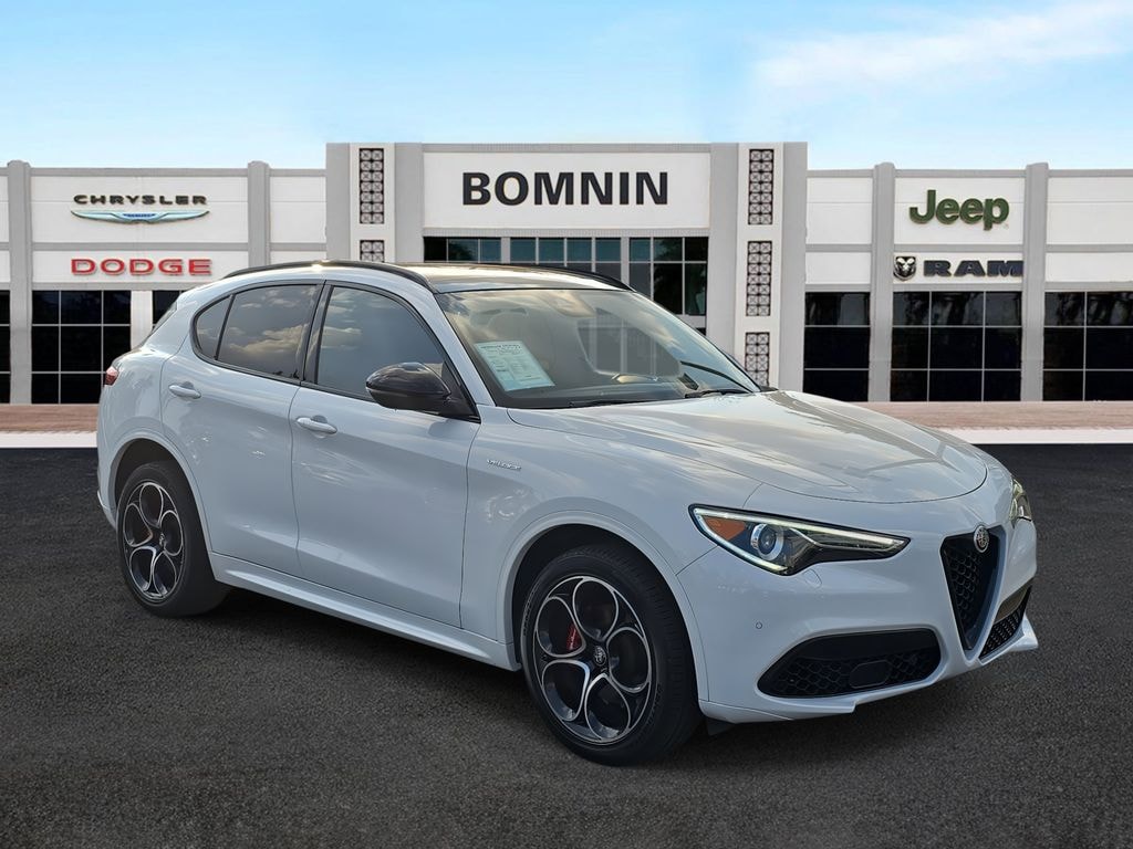 Used 2023 Alfa Romeo Stelvio Veloce SUV