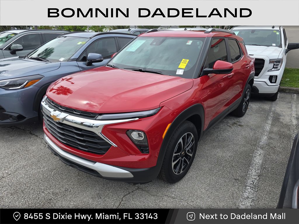 2026 Chevrolet Trailblazer LT photo 2