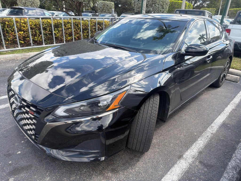 2024 Nissan Altima SR