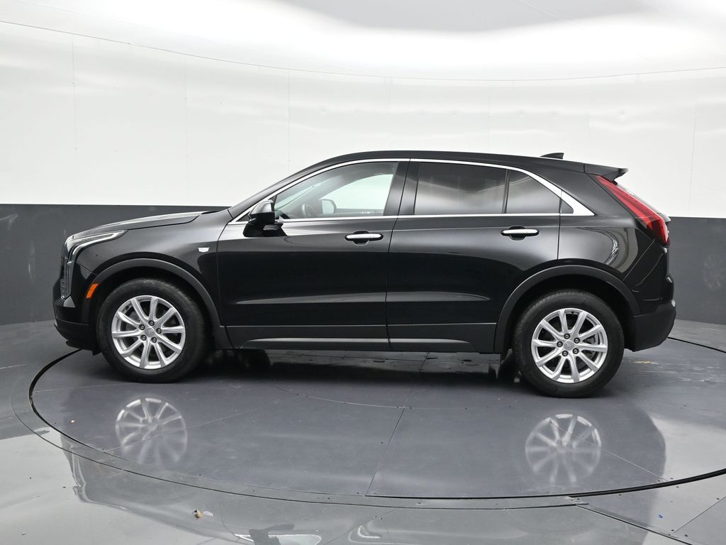 2022 Cadillac XT4 Luxury - Photo 2