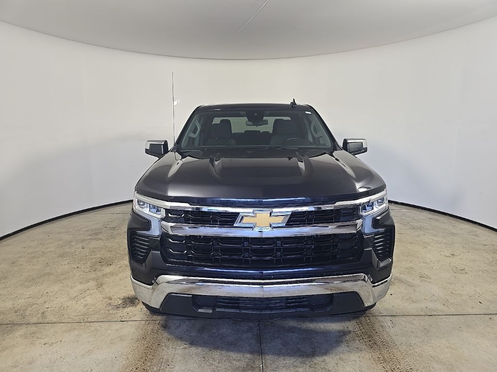 2024 Chevrolet Silverado 1500 LT photo 3
