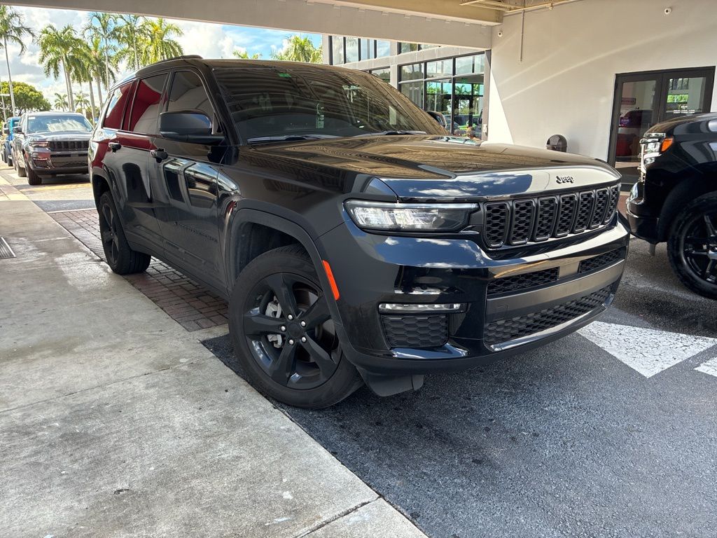 2024 Jeep Grand Cherokee Limited photo 2