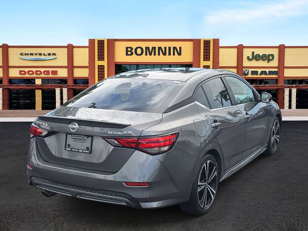 2021 Nissan Sentra SR photo 4