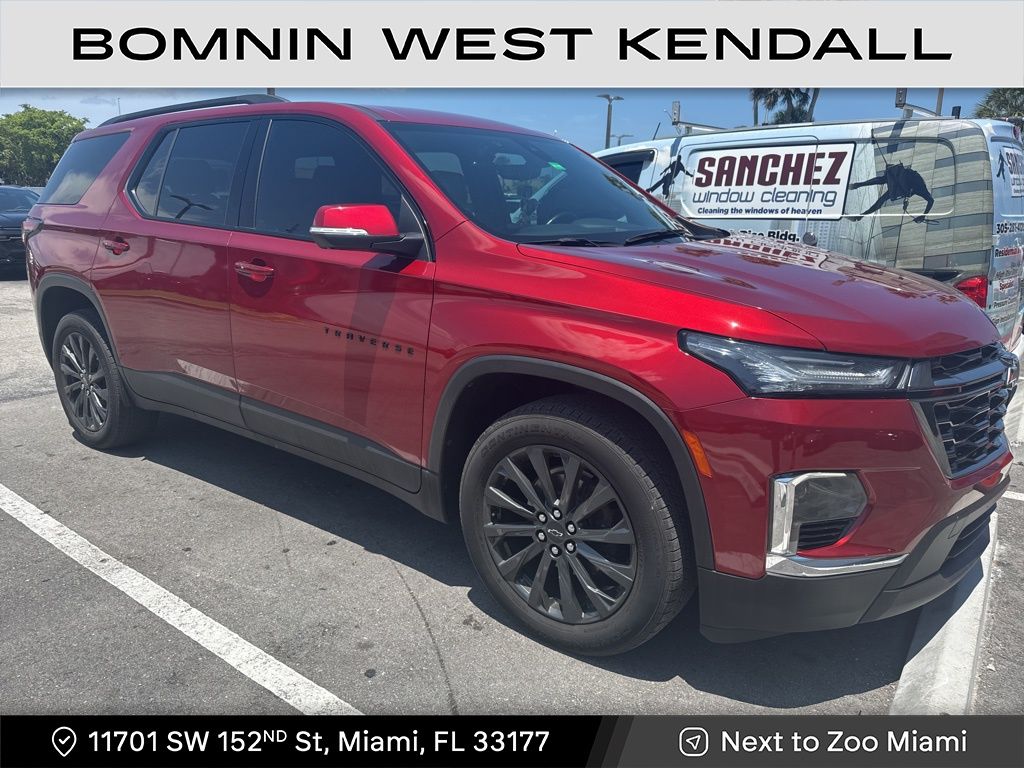 2023 Chevrolet Traverse RS photo 2