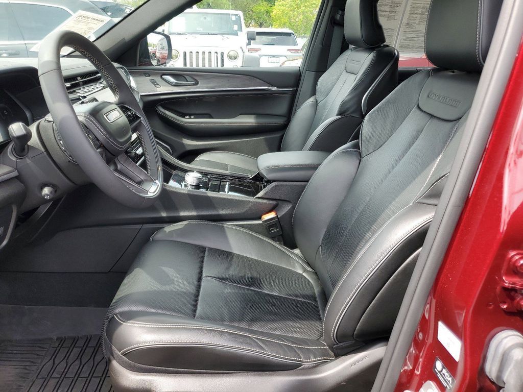 2024 Jeep Grand Cherokee Overland - Photo 16