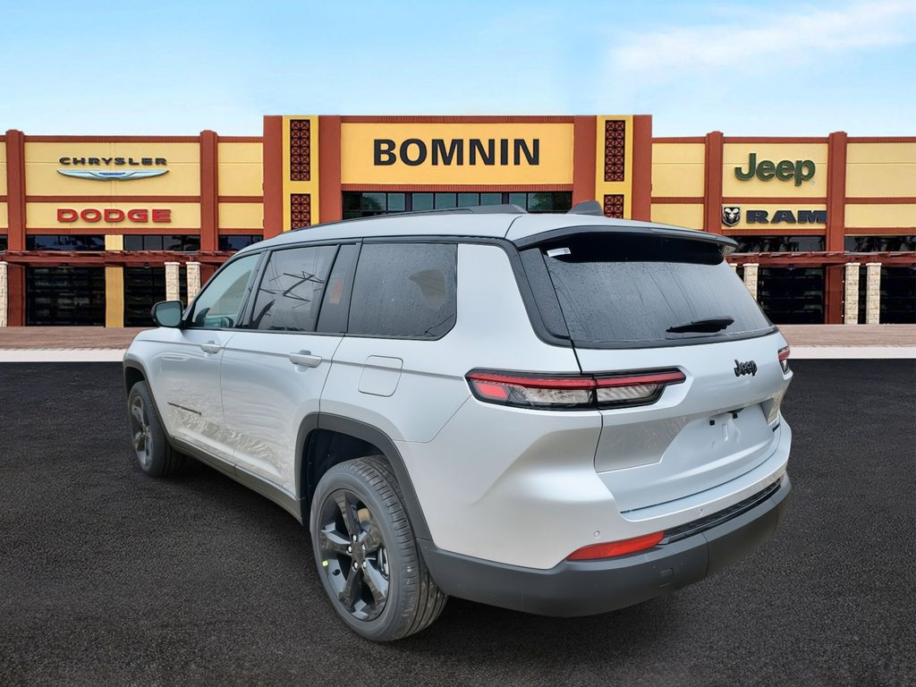 2025 Jeep Grand Cherokee L photo 4