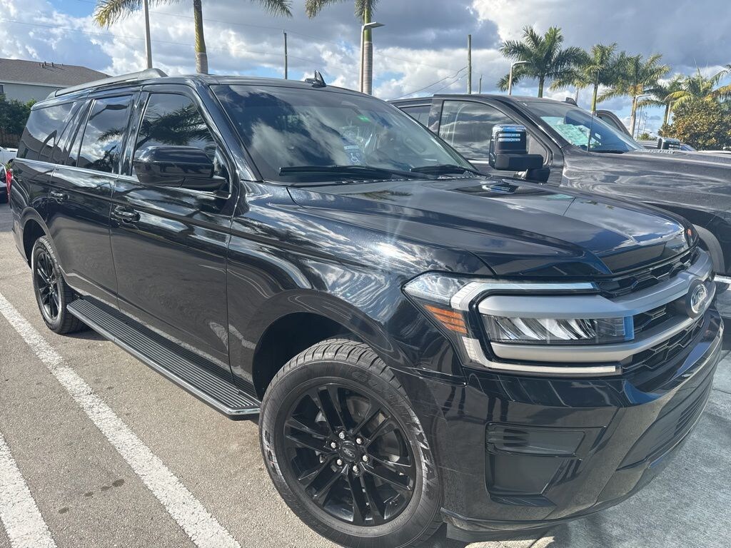 Used 2022 Ford Expedition Max XLT SUV