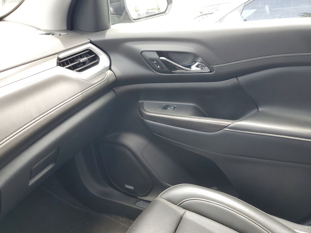 2022 GMC Acadia SLT - Photo 23