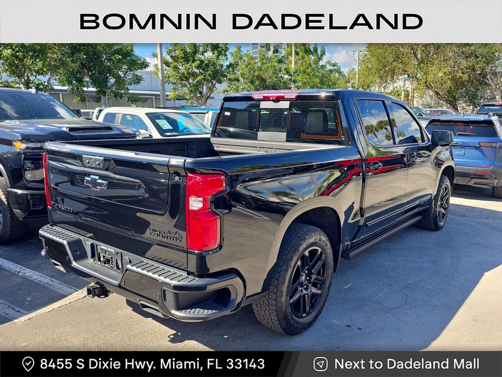 2024 Chevrolet Silverado 1500 High Country photo 4