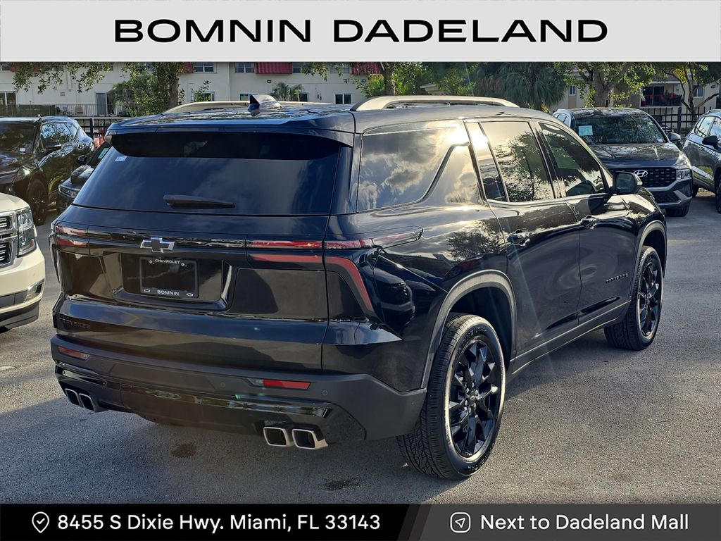2025 Chevrolet Traverse photo 4