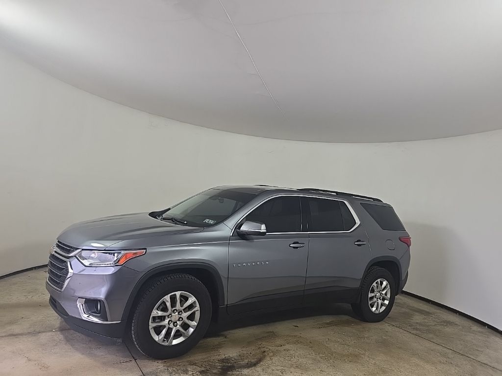 2021 Chevrolet Traverse Leather photo 3