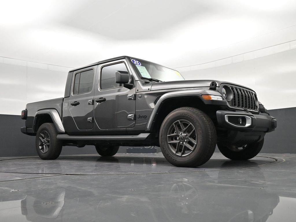 2025 Jeep Gladiator Sport S - Photo 28