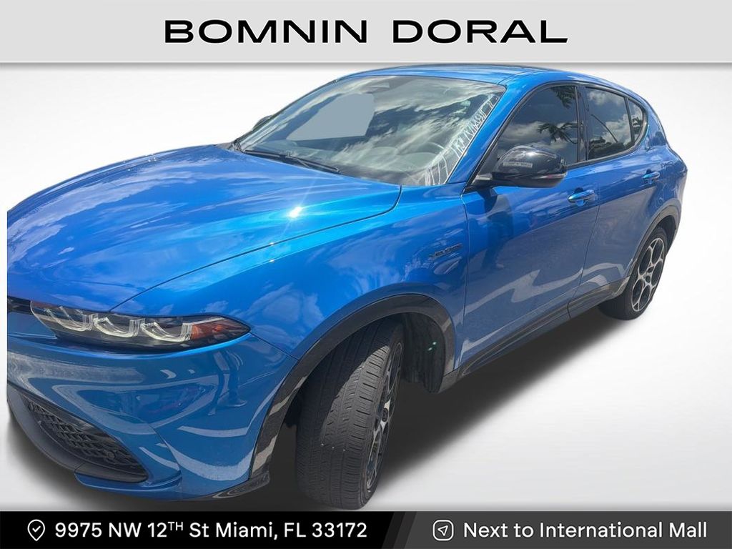2024 Alfa Romeo Tonale Veloce's photo