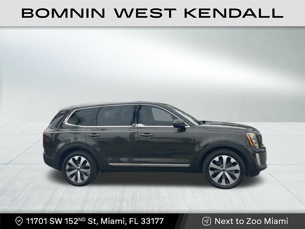 2021 Kia Telluride EX photo 4